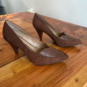 Faux Suede Brown Heels New Direction 7 Shoes Pointed Toe Women’s Career Church